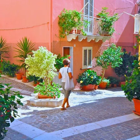 Holiday home Casa Gianca Carloforte (Isola di San Pietro)
